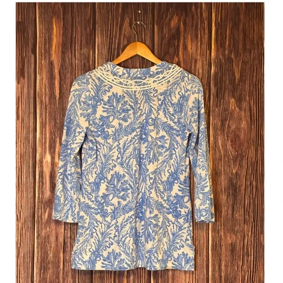 Lilly Pulitzer Kaia Tunic Top Womens M Blue Aqua Coral Cotton V-Neck Soutache - Picture 2 of 12